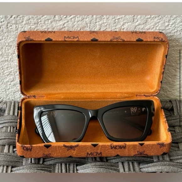 MCM Sunglasses - excellent condition - Picture 4 of 16